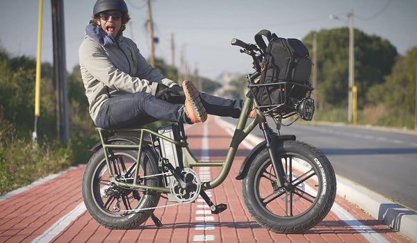 Comparaison entre l'assistance au pédalage et la poignée des vélos électriques : laquelle est la meilleure?