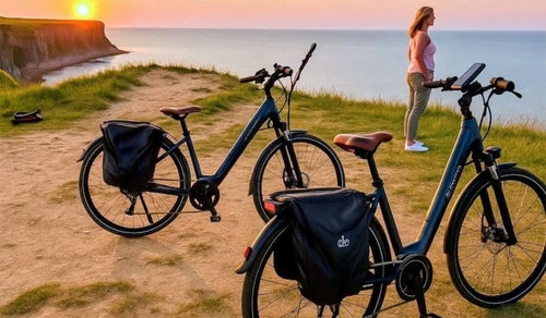 Une femme se promène à vélo sur le Fiido C11 Pro, un vélo électrique léger.